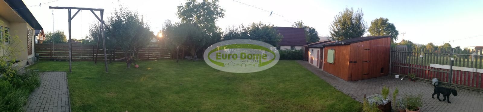 Casa primitoare, curte si gradina, priveliste frumoasa catre munti. - Poză 4