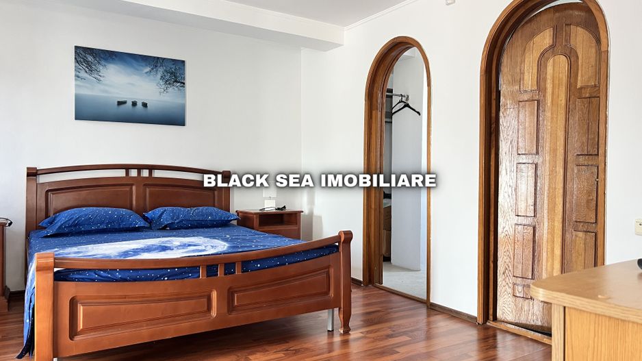 Vila 7 camere D+P+1+M - Gaze - 2 Garaje - 50m de plaja - Ocazie Unică - Poză 9