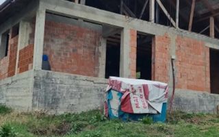 Casă la roșu, 130 mp, comuna Golăiești, județul Iași - Poză 4