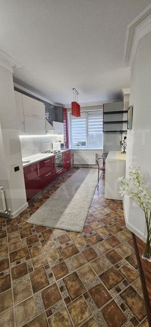Chirie apartament, 3 camere, str. București, Centru - Poză 6