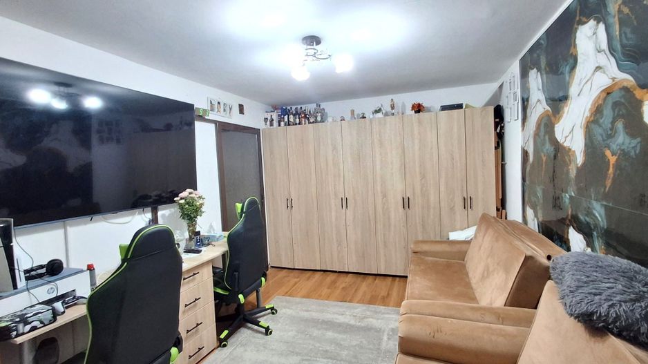 DE VANZARE Apartament 2 Camere Tei - Poză 3