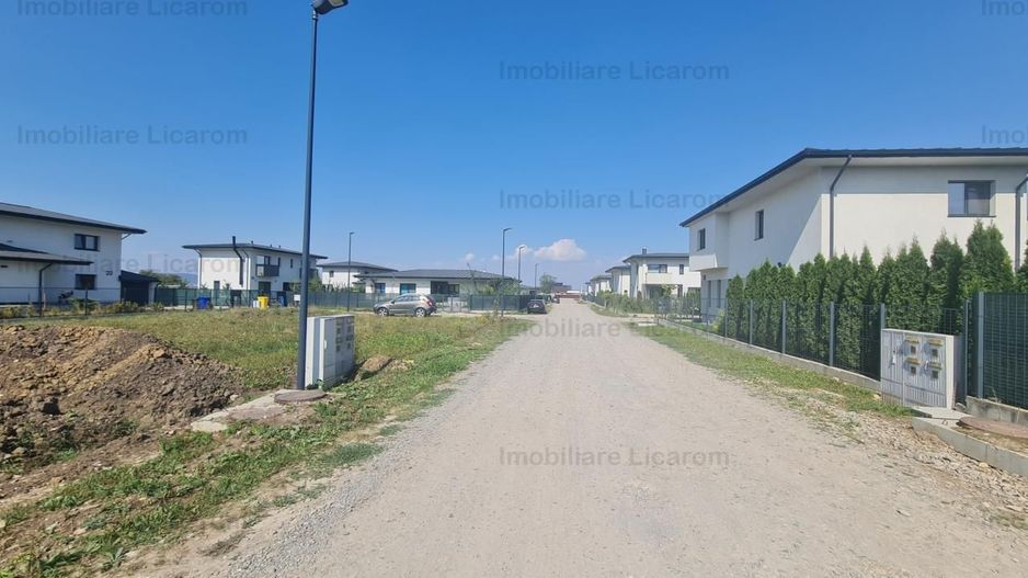 DIFERIT Haus ,Cristian,500 mp cu autorizatie,CASA IN CURS DE EXECUTIE - Poză 8