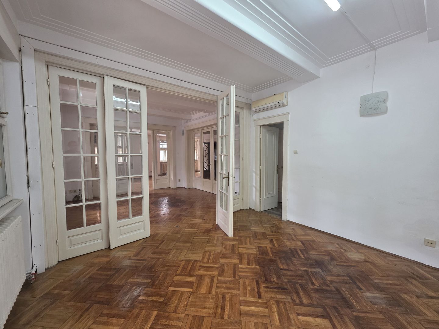 Apartament 4 camere de inchirat Armenasca Romana - Poză 14