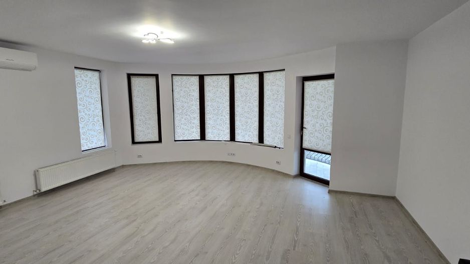 Casă De Închiriat  | Ideală Pentru Locuință Sau Afaceri - Poză 16