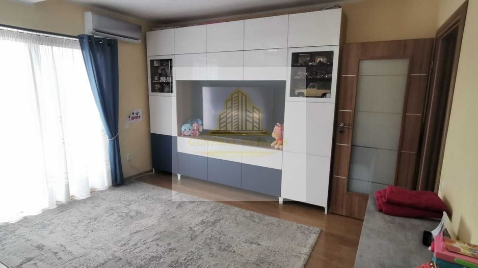 Apartament 2 camere Sanpetru cu parcare inclusă - Poză 1