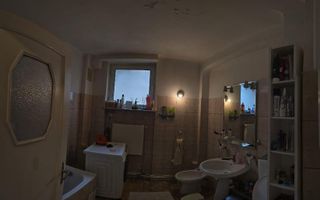 Apartament 5 camere, garaj, 2 boxe subsol, 4/6, bloc interbelic . - Poză 8