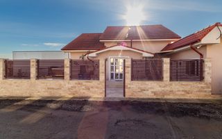 Casa Lazu P+M, renovata 2022,  teren 400mp - Poză 2