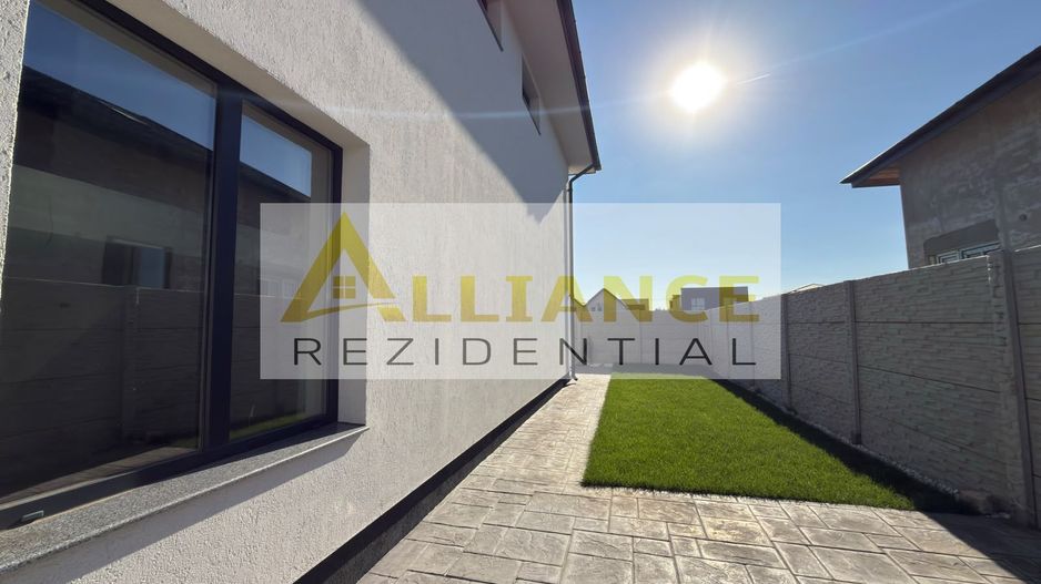 VILA INDIVIDUALA MODERNA -4 CAMERE-3 BAI-STR.AVIATORILOR - Poză 3