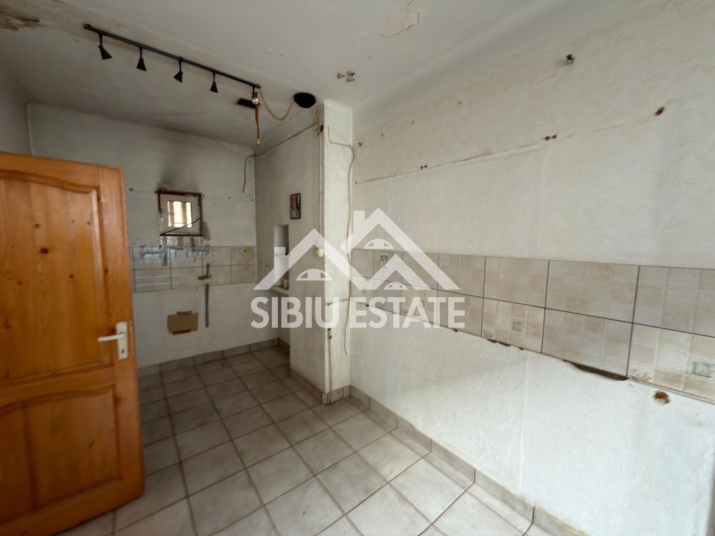 Casă de vânzare în cartierul Turnișor , Strada Livezii, Sibiu - Poză 3