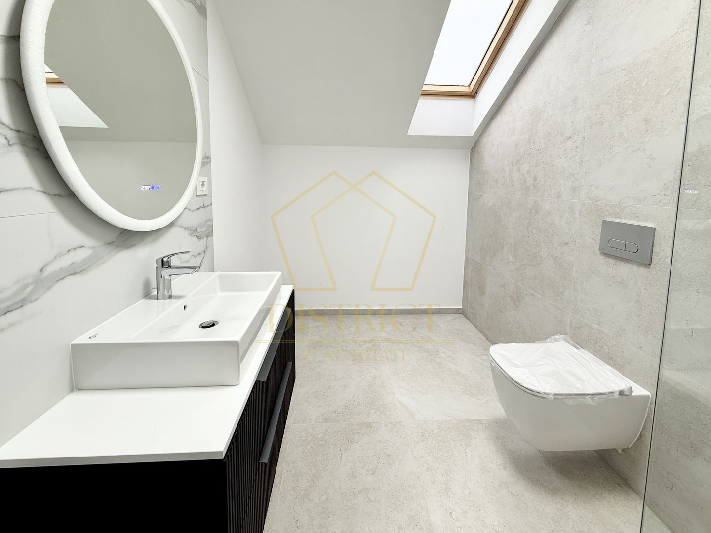 Case insiruite cu 4 si 5 camere | Sacalaz - Poză 9