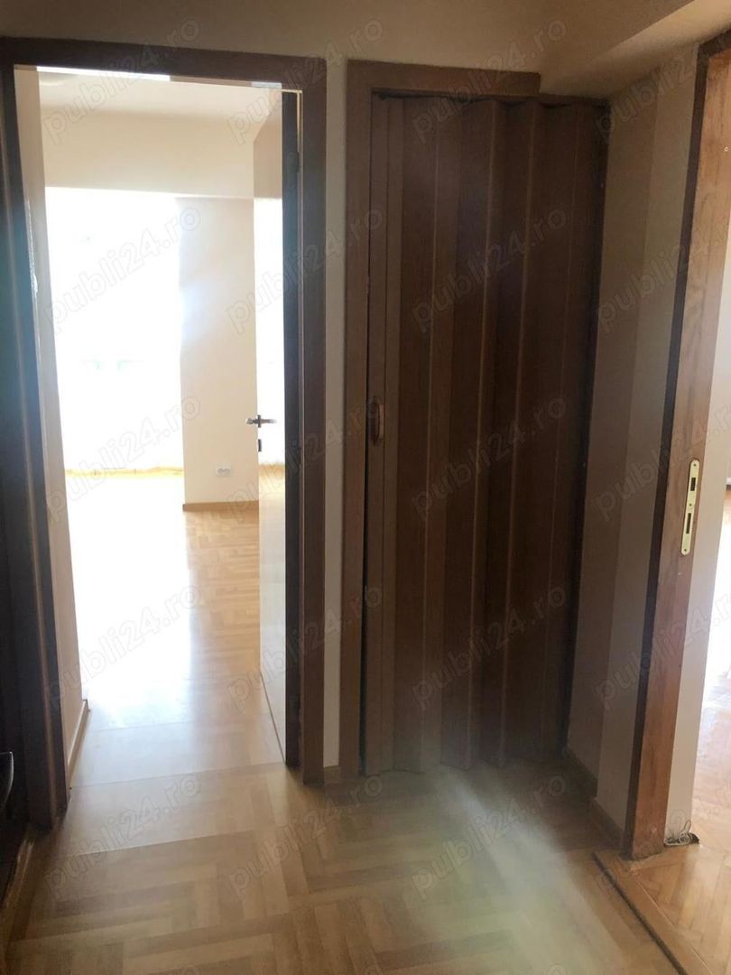 De Inchiriat Garsoniera pentru birouri 44 mp, renovata, etaj 1 - Poză 8