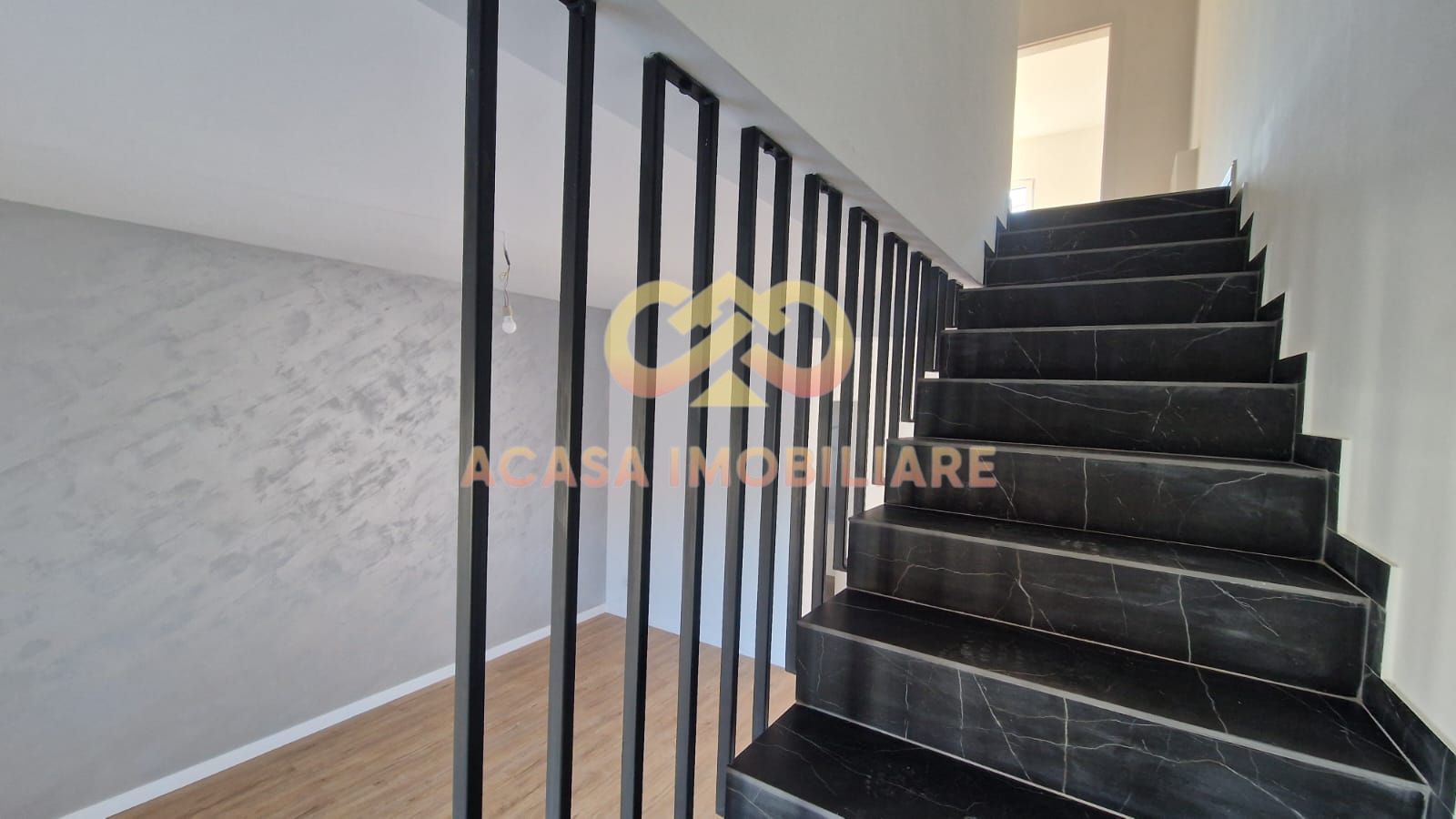 FINALIZAT APARTAMENT 3 CAMERE  GRADINA   PARCARE  BUCIUM VISAN - Poză 19