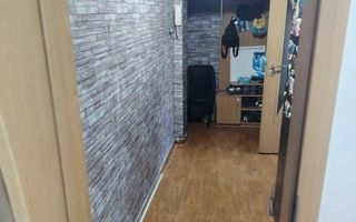 Apartament 3 camere etaj 1 Sagului cu centrala - Poză 2