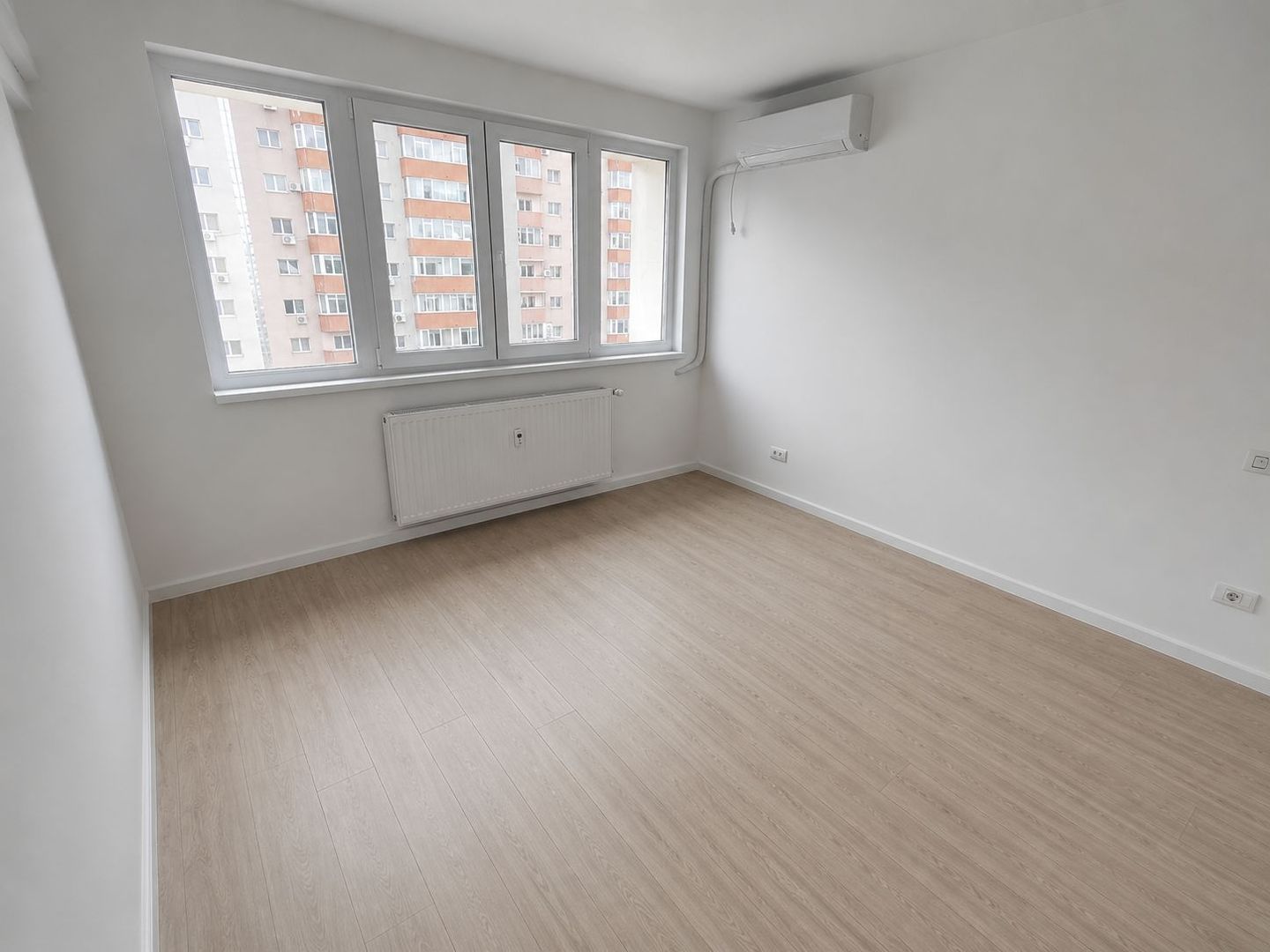 Apartament 2 camere complet renovat - Soseaua Stefan Cel Mare nr 17 - Poză 1