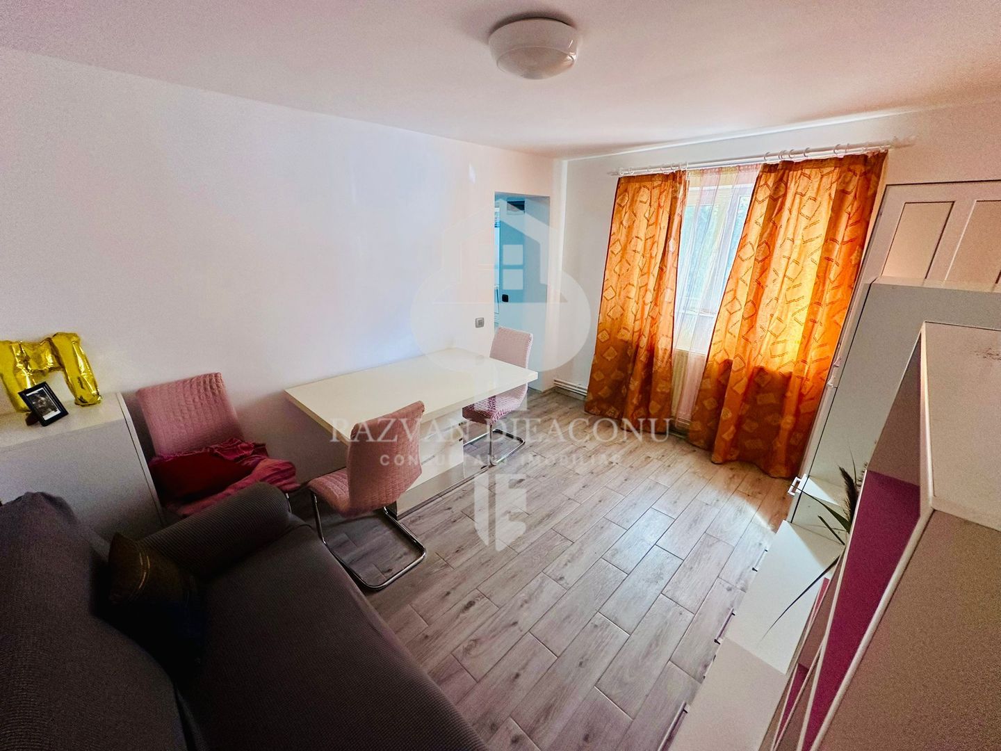 Casă de închiriat 2 camere – Zona Delfinariu, Constanța - Poză 1