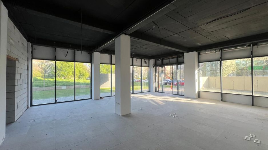 SPATIU COMERCIAL NOU CU MULTIPLE DESTINATII zona LIPOVEI - Poză 11