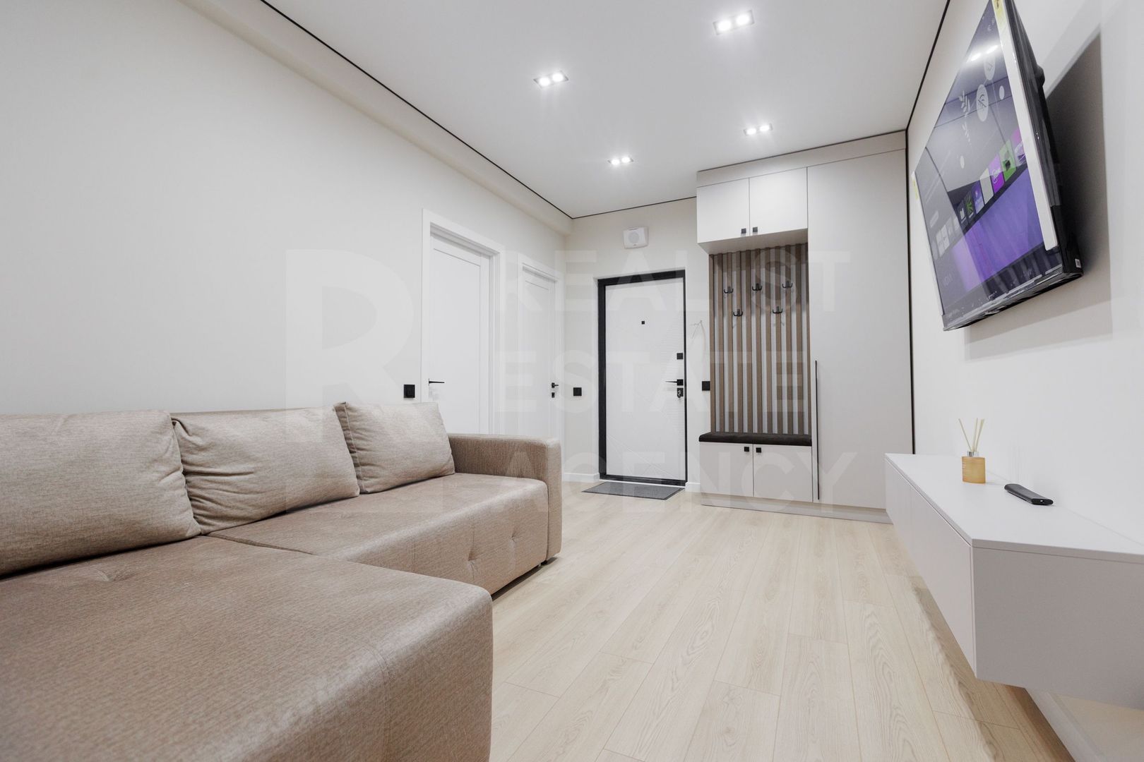 Vânzare, apartament, 2 camere, strada Jubiliară, Botanica - Poză 2