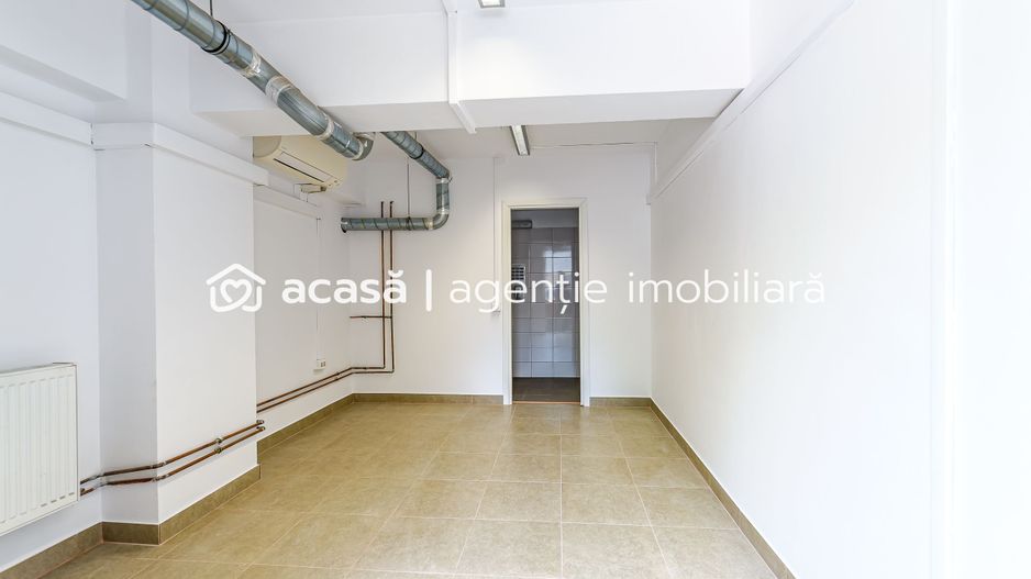 Spațiu de închiriat central - Poză 1