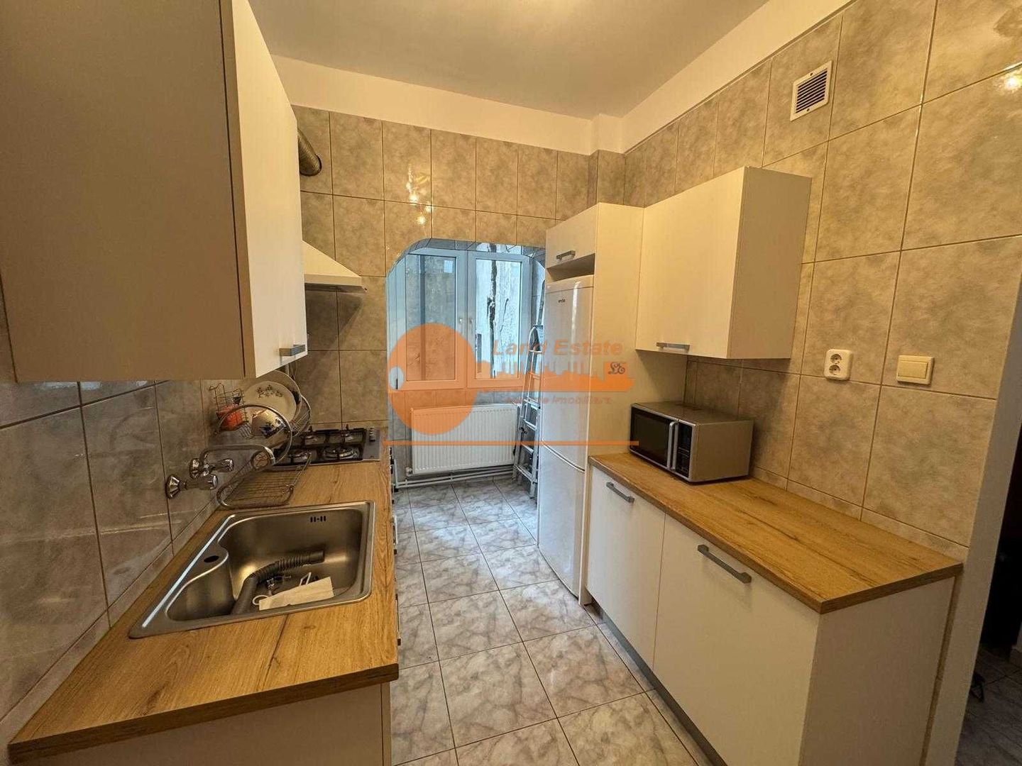 Închiriere apartament 3 camere 2 băi Universitate - Poză 3