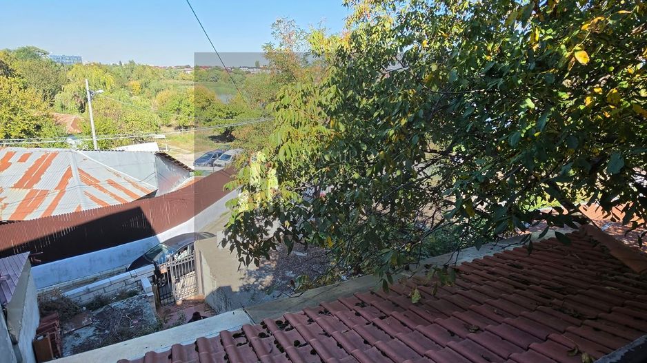 Casa individuala  Soseaua Fundeni Sector 2 Vedere Lac - Poză 2