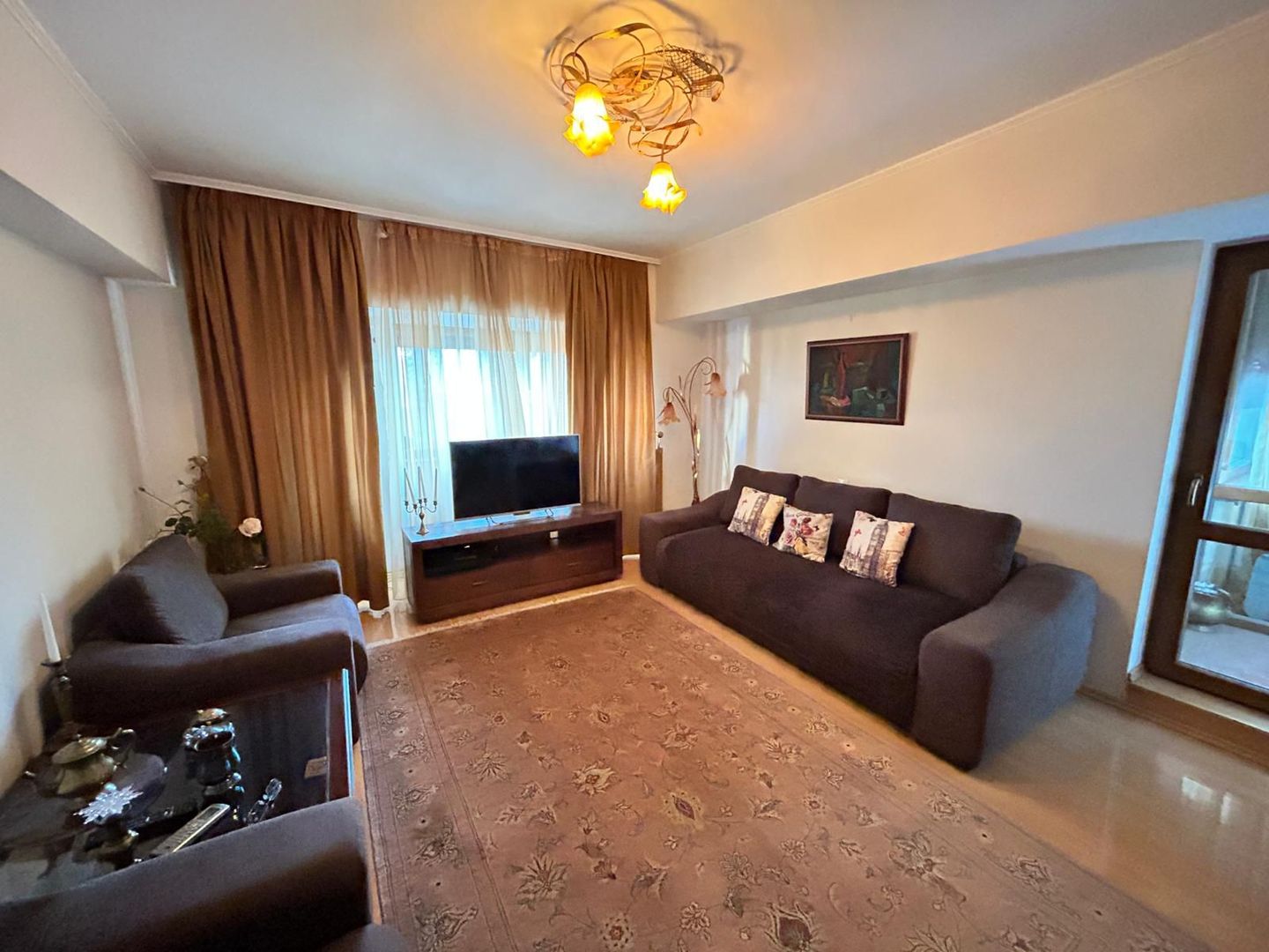 Apartament 4 camere Piata Constitutiei - Poză 2