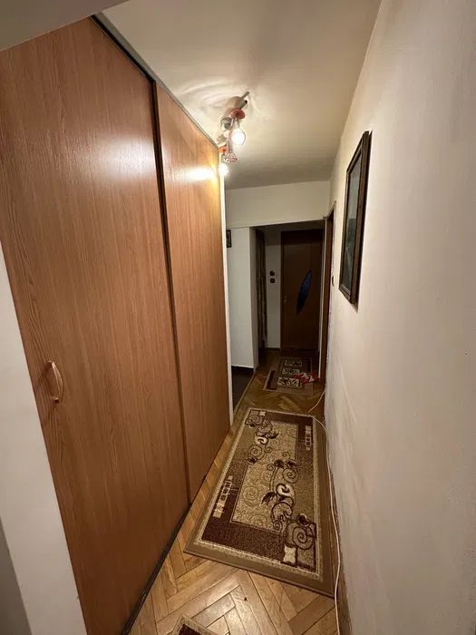 Ap. 4 camere Bucovina etaj 2 centrala proprie - Poză 5