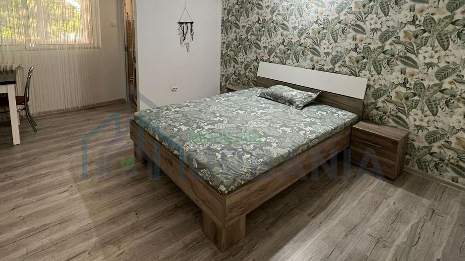 Apartament 1 cameră, 32 m², etaj 3, zona Podul de Piatră - Poză 8