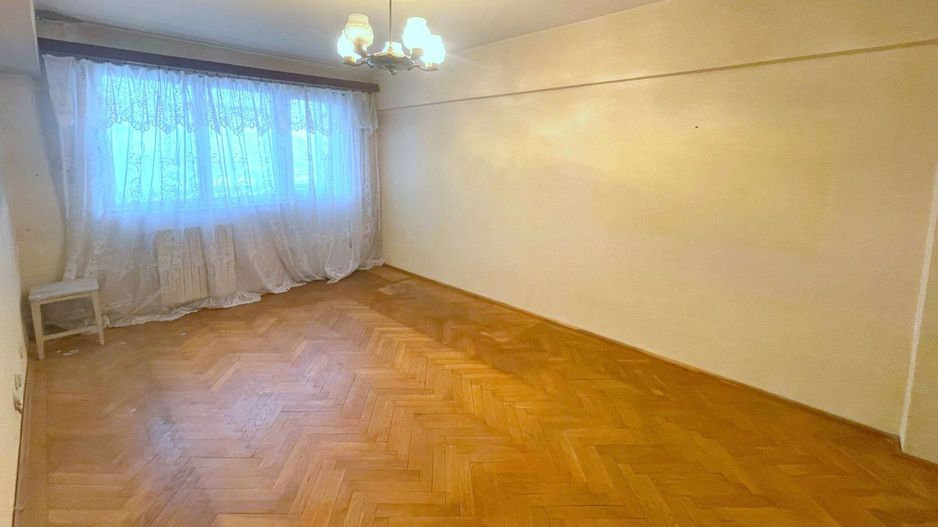 De vanzare – Apartament 3 camere   -R-uri -  Mazepa 1 - Poză 11