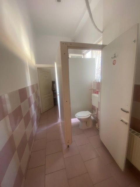 SPATIU COMERCIAL CU MULTIPLE DESTINATII CENTRAL - Poză 7