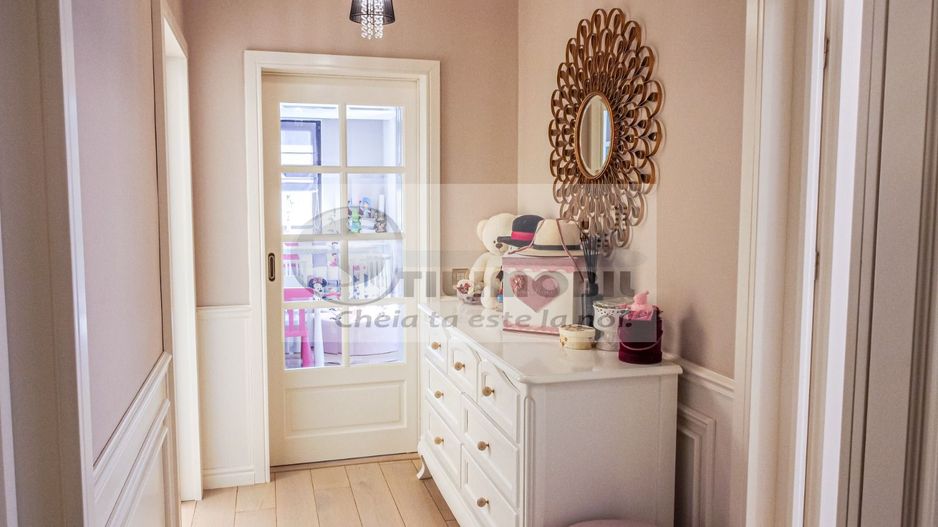 Apartament 3 camere, decomandat, mobilat-zona Ciric 180000 euro - Poză 9