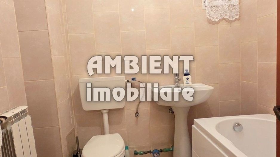 Apartament cu 3 camere, partial mobilat si utilat, VASLUI - zona GARA; - Poză 7