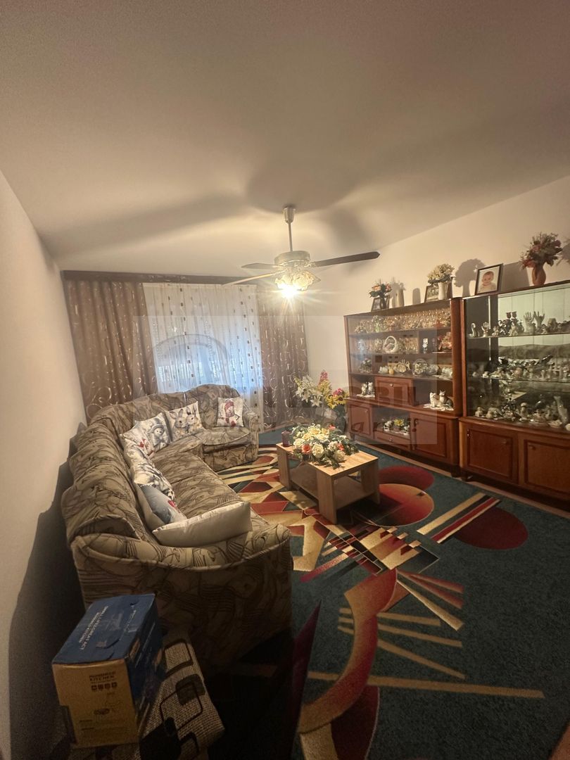 APARTAMENT 3 CAMERE DECOMANDAT FRUMOASA  NICOLINA  135000 EURO - Poză 13