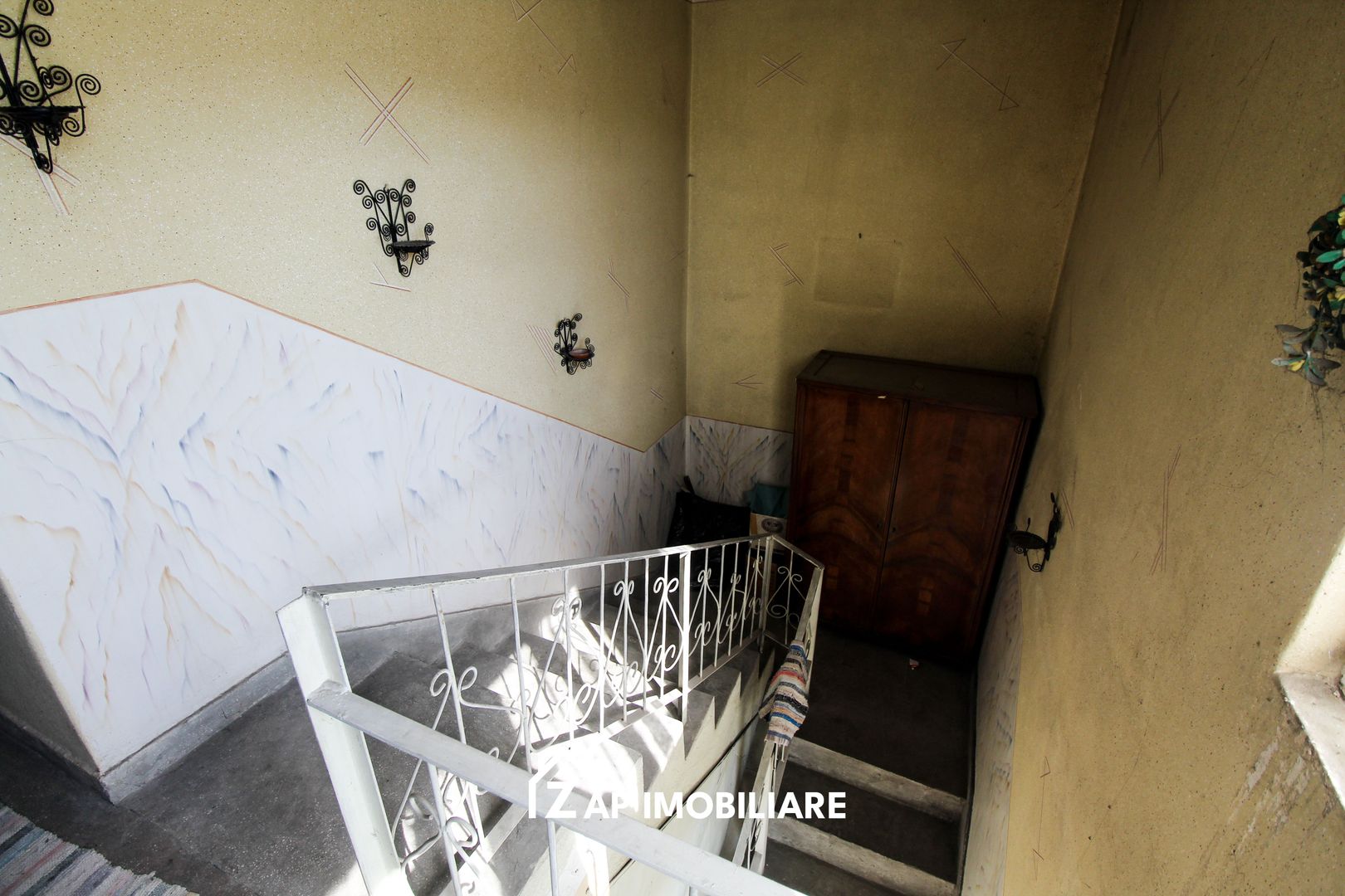 Cartierul 7 Noiembrie - Casă P+E Solidă - Singu - Poză 7