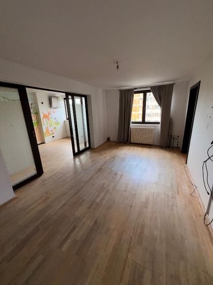 Apartament 4 camere de vanzare Crângași - Poză 5