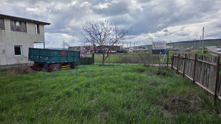 Casă cu etaj și hală utilă, Bogonos - Poză 3