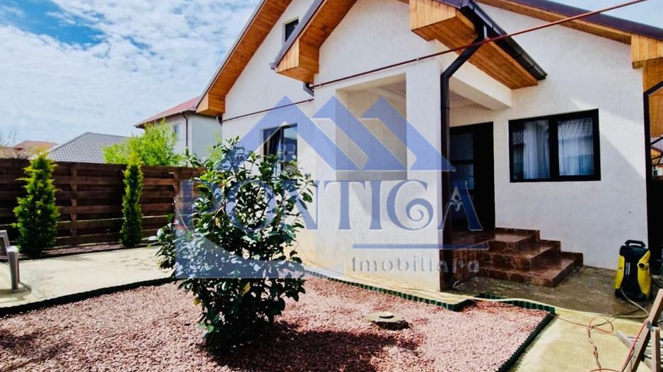 Casă spațioasă, mobilată și utilată în Năvodari Nord-Vest - Poză 1