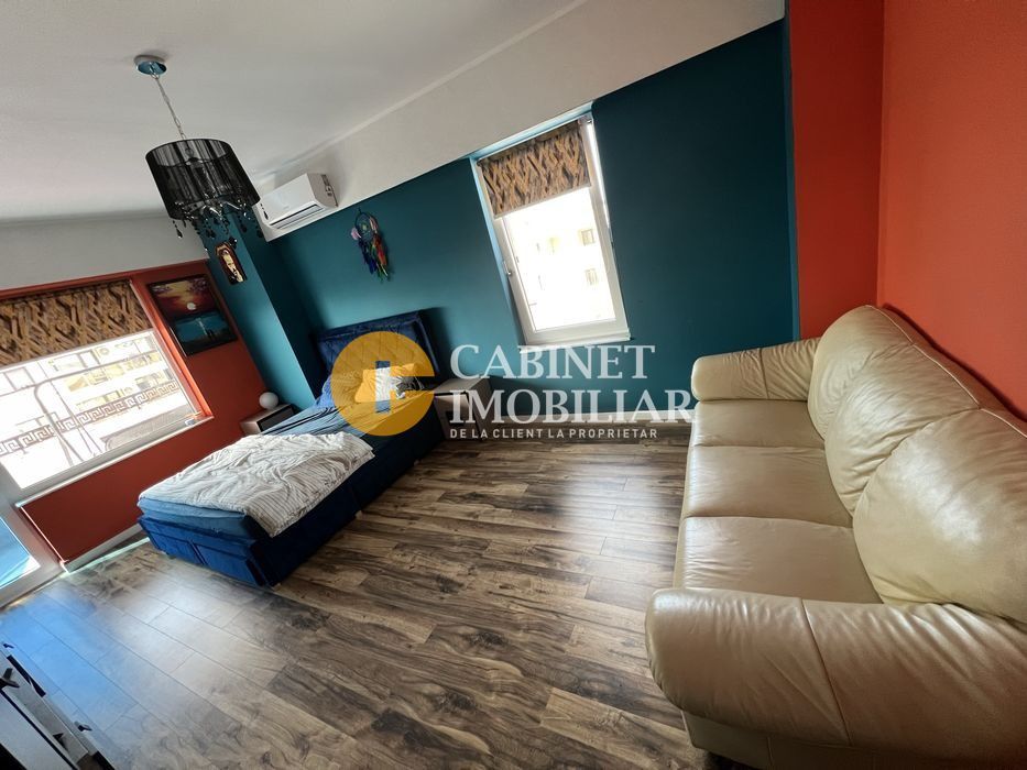 De vânzare apartament 2 camere decomandat – Royal Town, Copou, Iași - Poză 1