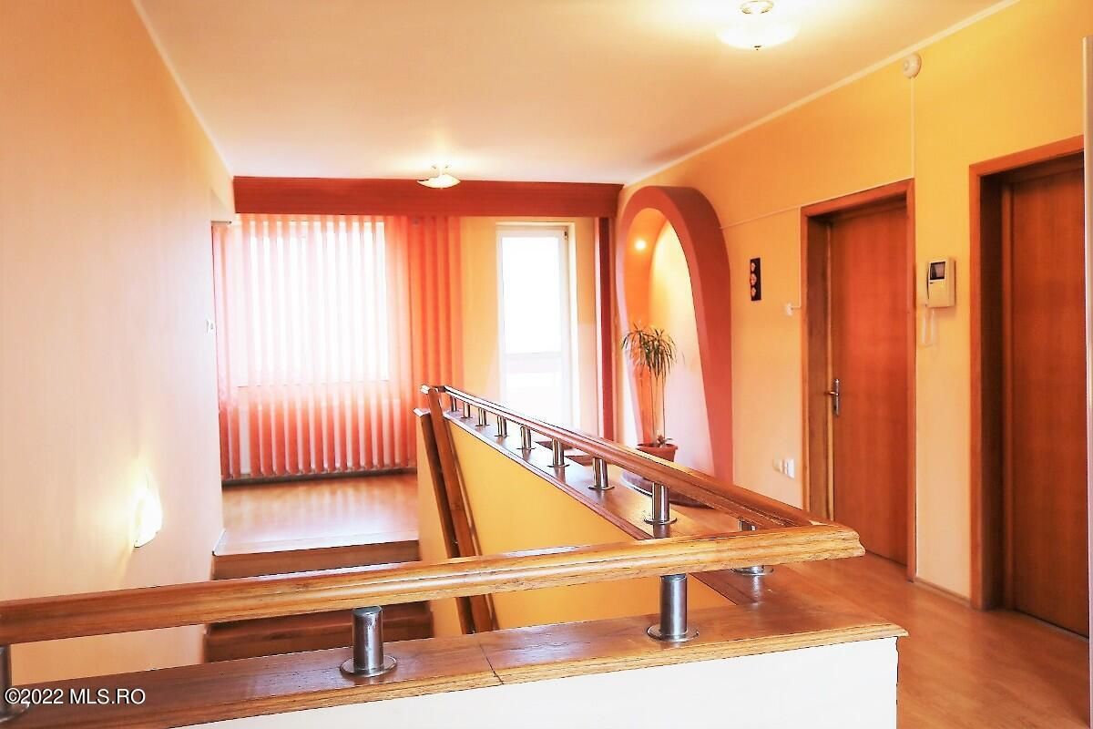 Ovidiu - Str. Nationala, Vila P+1E, teren 1094 mp, vedere la lac! - Poză 60