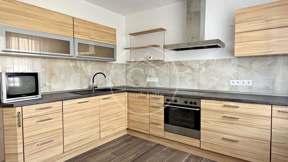 Casa de închiriat cu 3 camere în zona Calea Clujului, Oradea - Poză 6