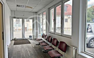 Spatiu comerical de inchriat in zona Rogerius, Oradea - Poză 2