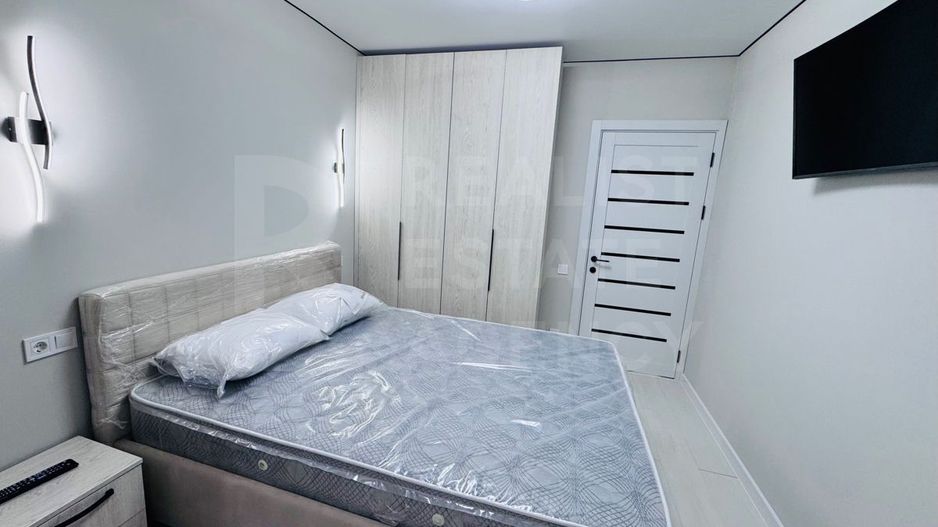 Chirie, apartament, 3 camere, strada Ismail , Centru. - Poză 1