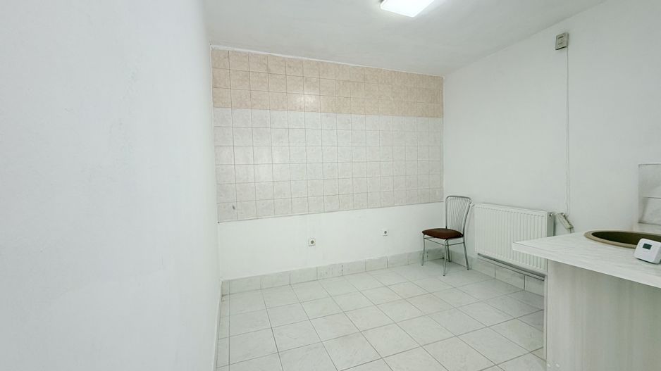 Spațiu comercial versatil, cu curte și acces auto | Simion Bărnuțiu - Poză 6