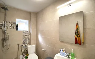 DE VANZARE CASA 5 CAMERE | RENOVATA | TERASA | 2 INTRARI SEPARATE | ZONA UNIRII - Poză 32