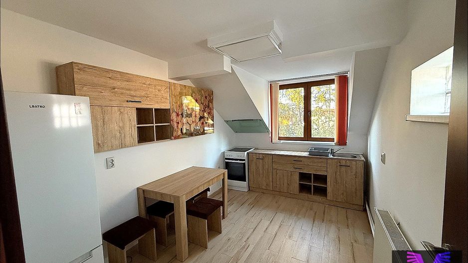 APARTAMENT 4 CAMERE SOS.ALBA IULIA PE 2 NIVELURI (100 MP) - Poză 9