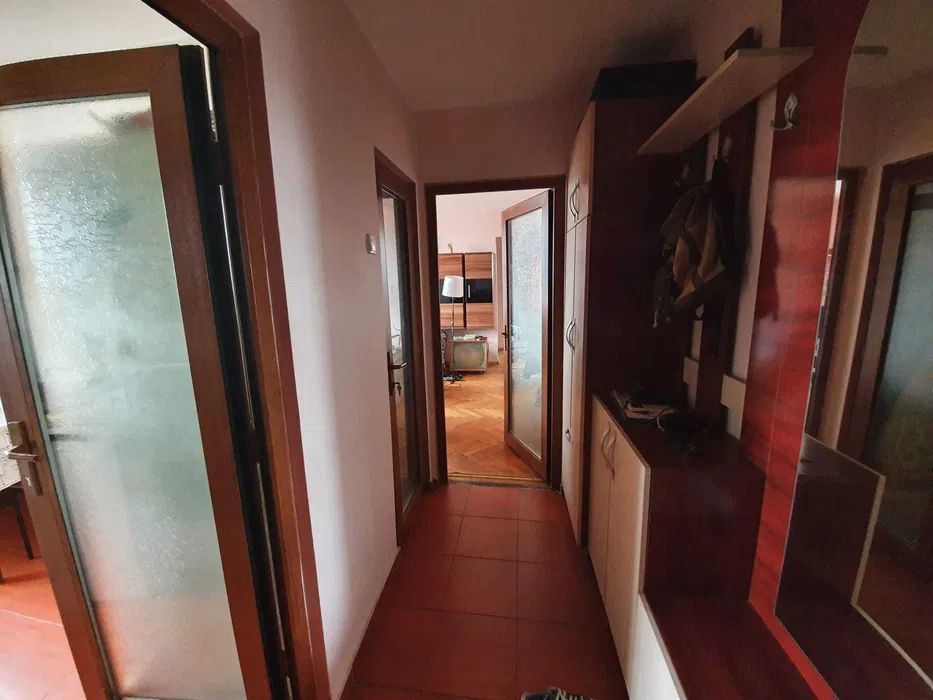 APARTAMENT 3 CAMERE 1 MAI METROU - Poză 7