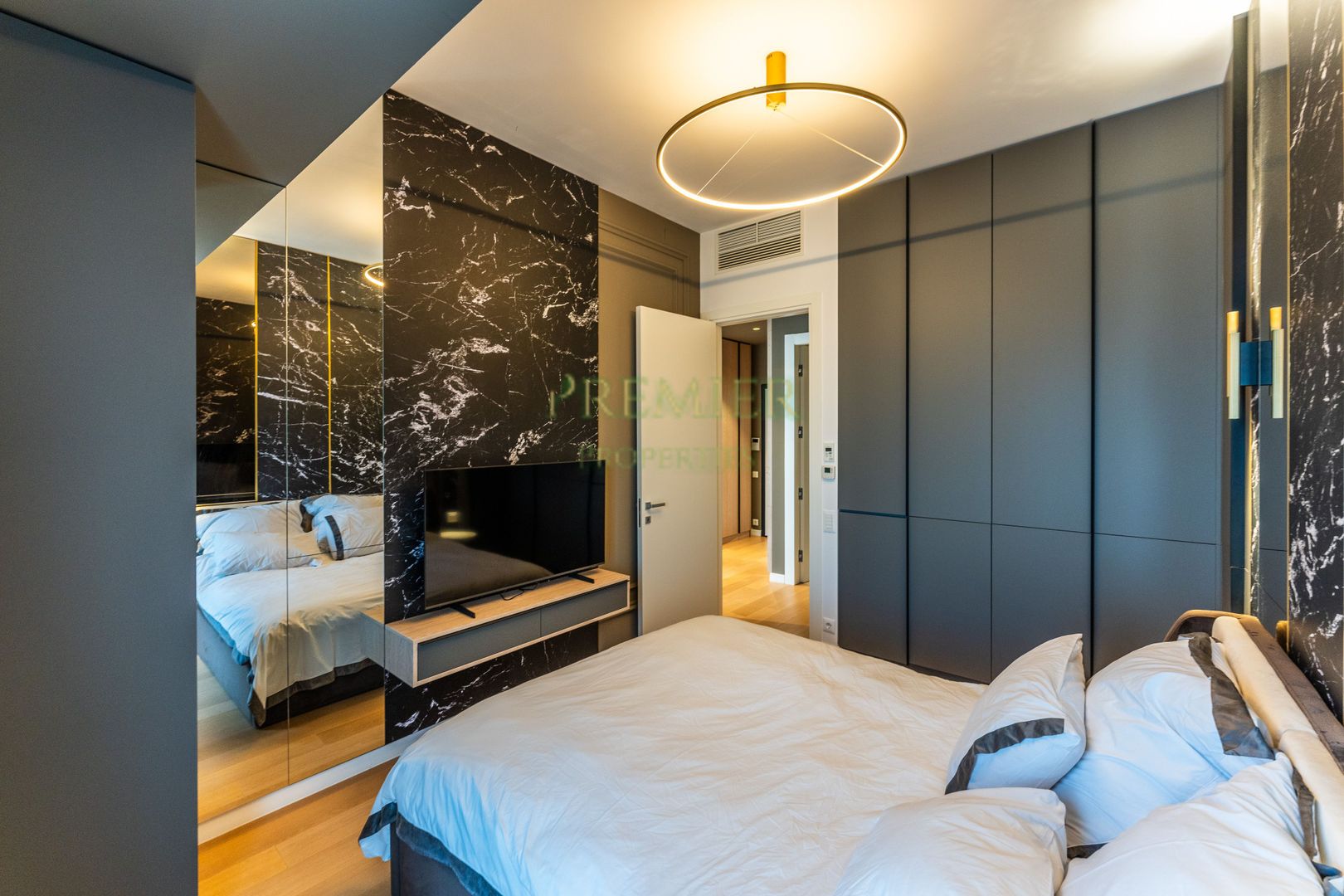 Apartament 2 camere de lux One Verdi Park complet mobilat loc parcare inclus - Poză 11