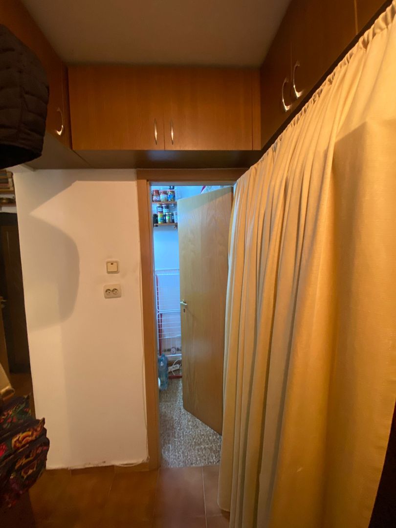 Girocului | 3 Camere | Decomandat | Boxa-spatiu depozitare | Izolat interior - Poză 15
