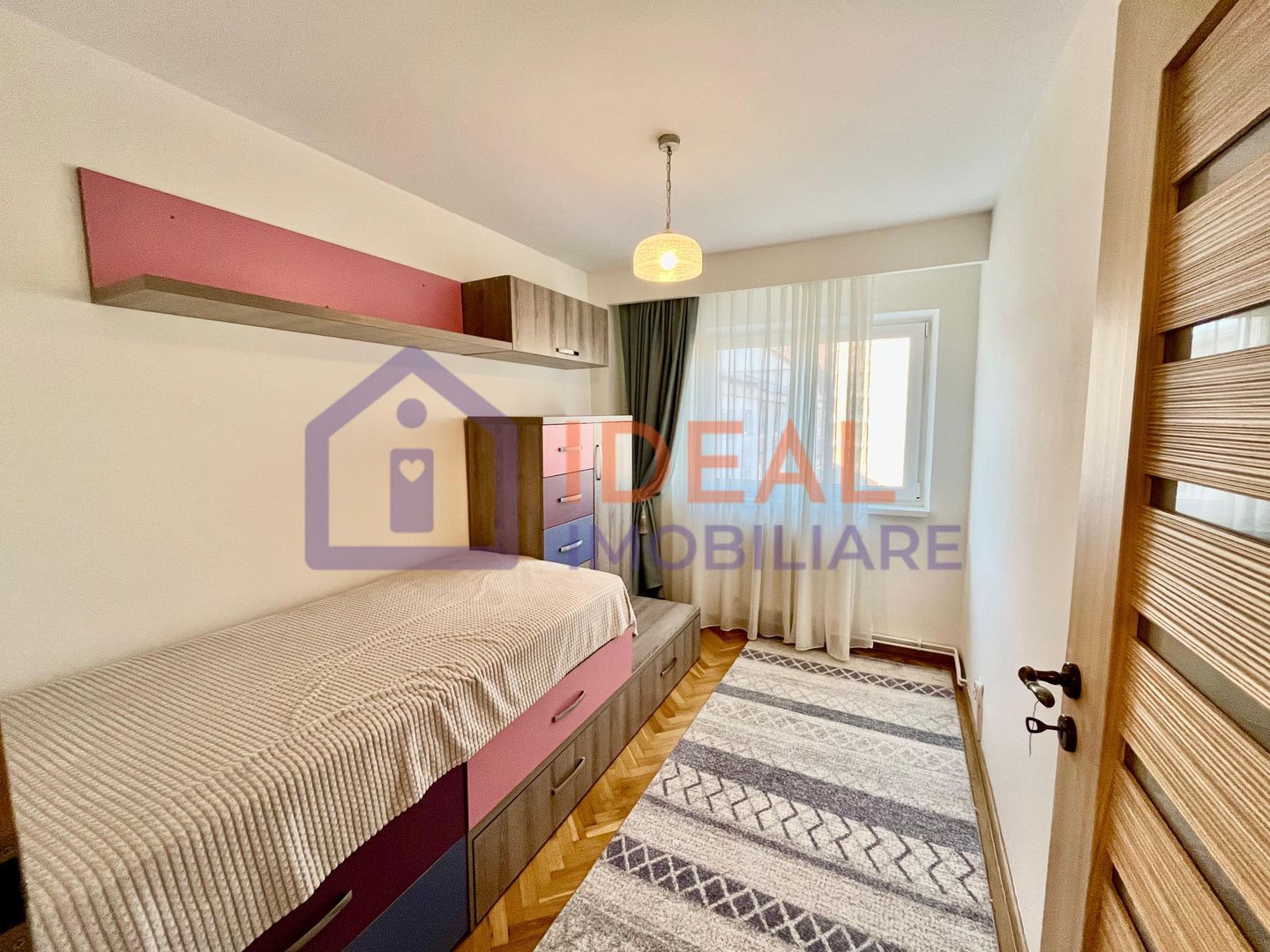 Apartament decomandat | 3 camere | zona Calea Dumbravii | 80mp - Poză 3