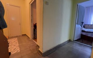 Apartament 3 camere etaj 1 - zona centrala - Poză 6