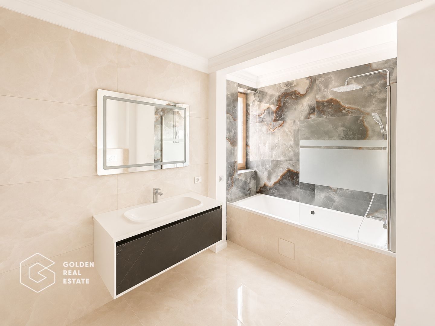 Apartament premium, zona Subcetate, 3 camere, 2 bai, loc parcare, sala, piscina - Poză 12
